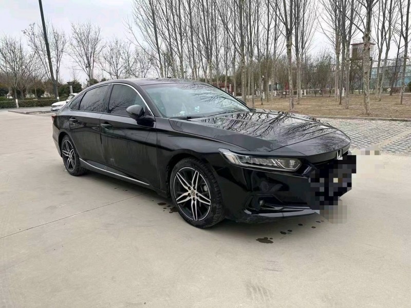 济宁22年本田雅阁3