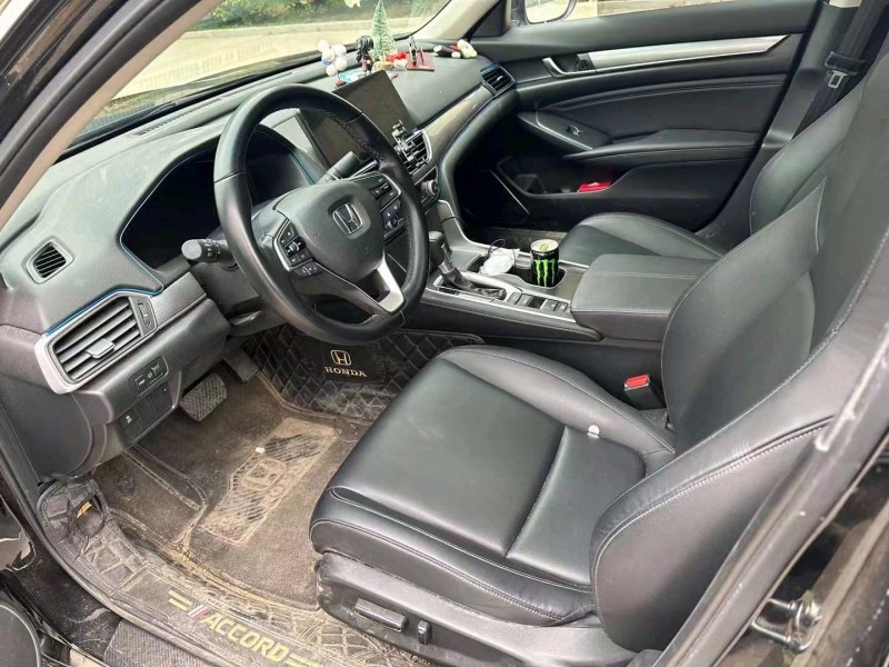 济宁22年本田雅阁5