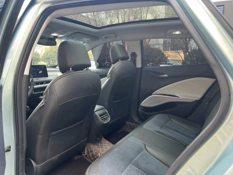 东营23年别克velite68