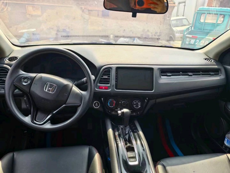 淄博18年本田缤智8
