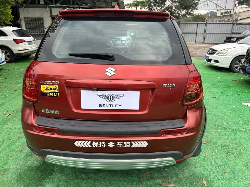 广州11年铃木天语 SX44