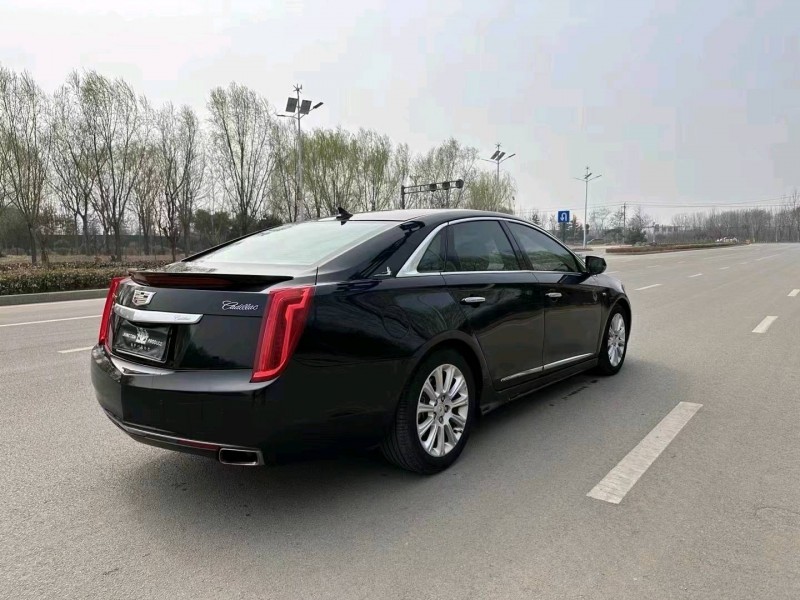 东营15年凯迪拉克XTS4
