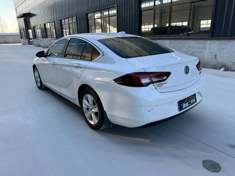 徐州19年别克君威5