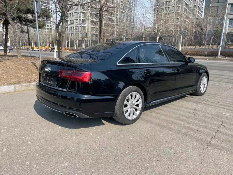 沈陽17年奧迪A6L7