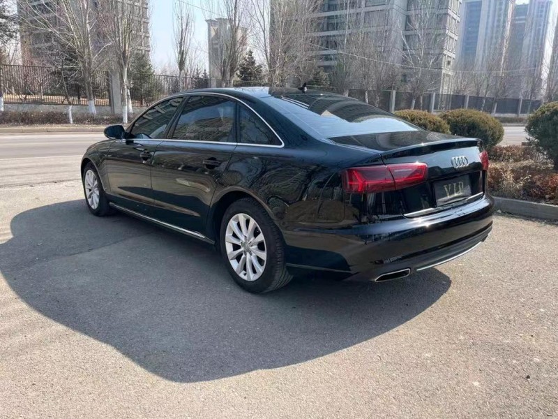 沈陽17年奧迪A6L8