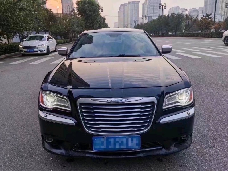咸陽13年克萊斯勒300C1