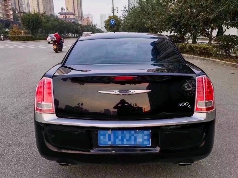 咸陽13年克萊斯勒300C9