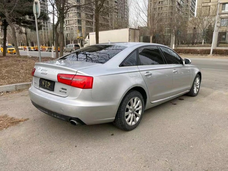 沈陽13年奧迪A6L7