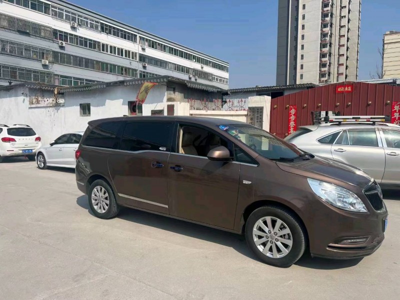 枣庄19年别克GL82