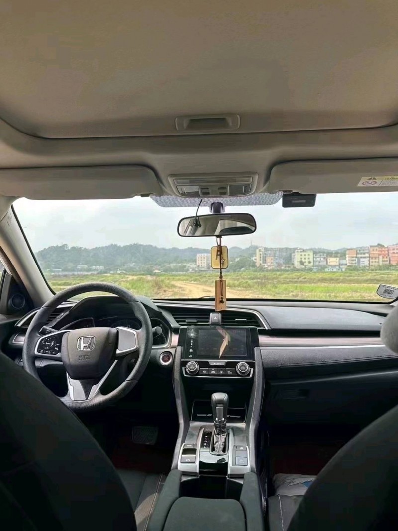 珠海19年本田思域5