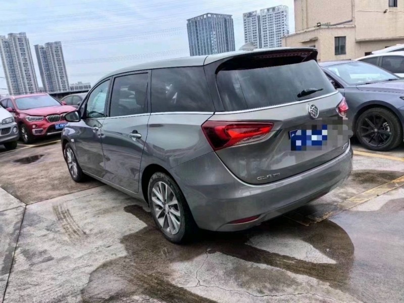 汕头19年别克GL64