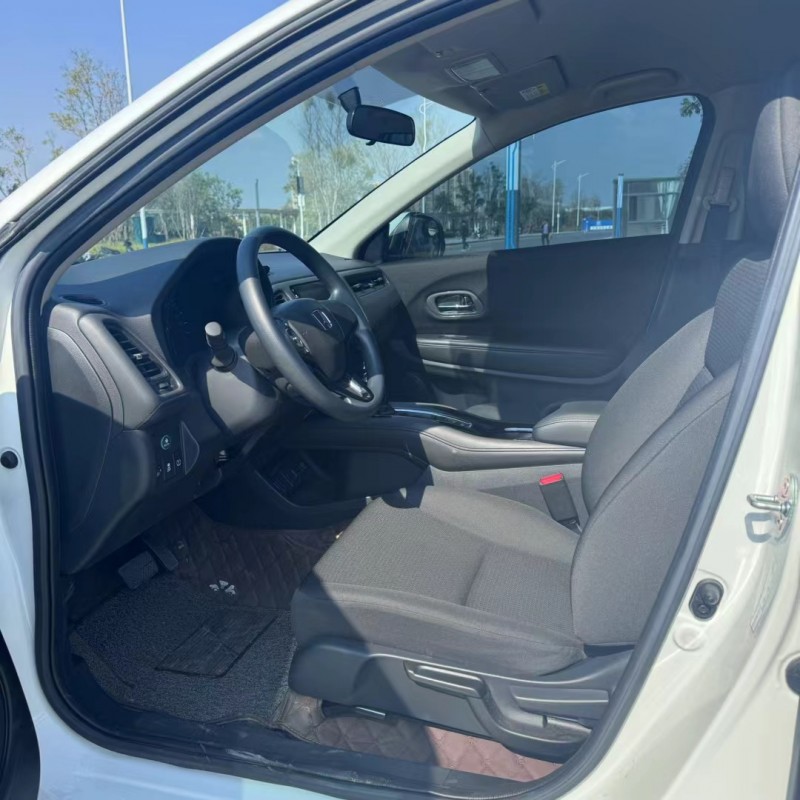 东莞22年本田缤智4