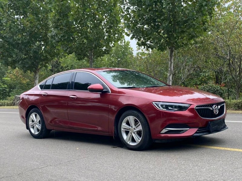 徐州17年别克君威3