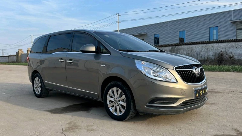 徐州19年别克GL82