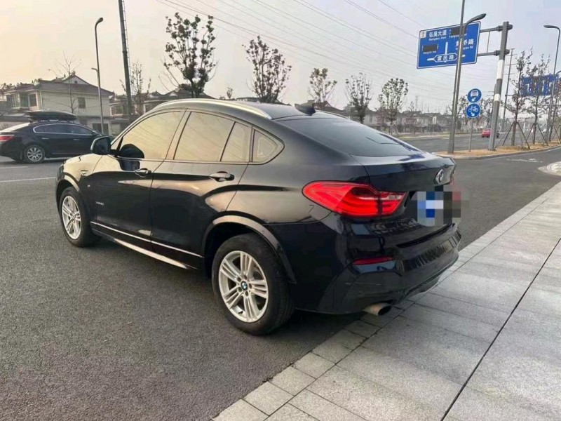 苏州17年宝马X47