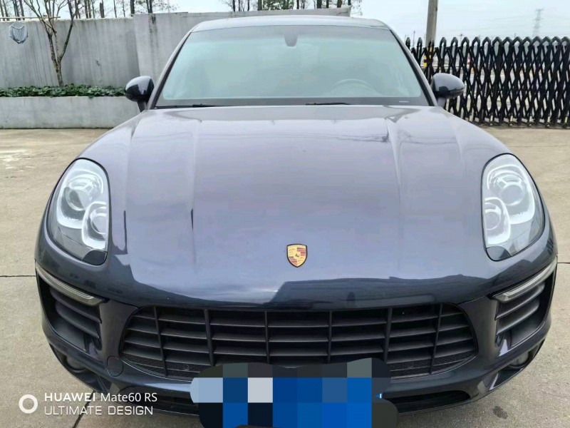 嘉興16年保時捷Macan1