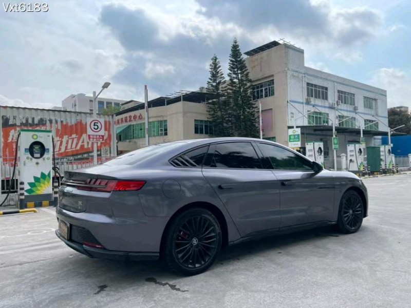 广州21年比亚迪秦7