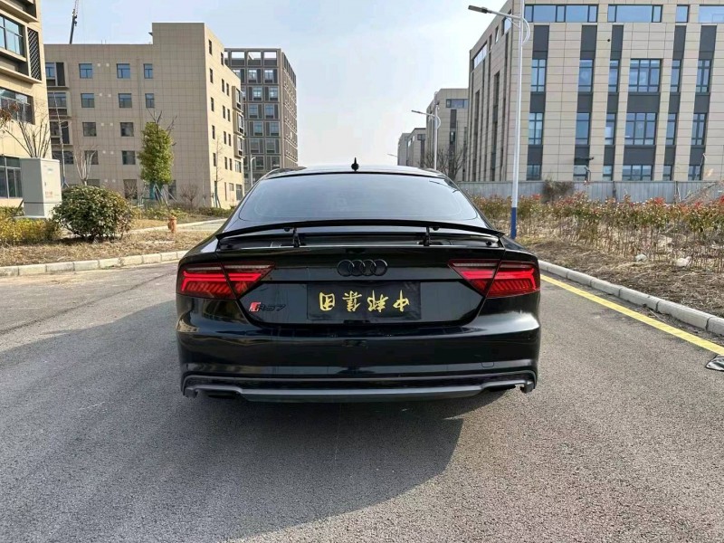 徐州17年奥迪A7L9