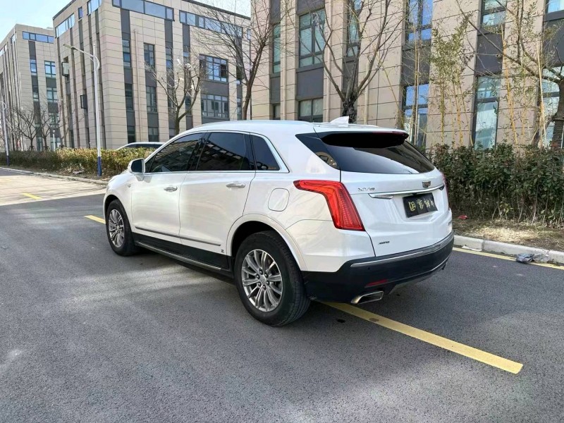 徐州16年凯迪拉克XT57
