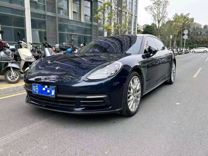 广州18年保时捷帕拉梅拉2