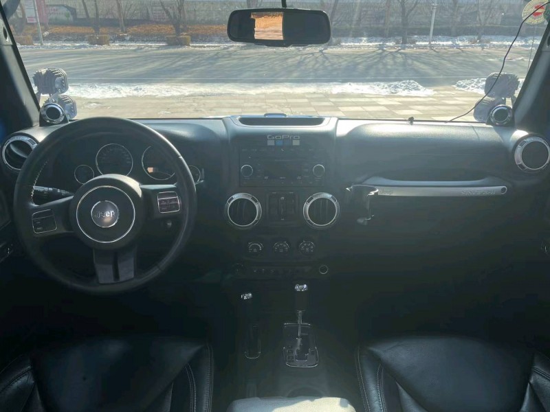 沈陽14年Jeep牧馬人4