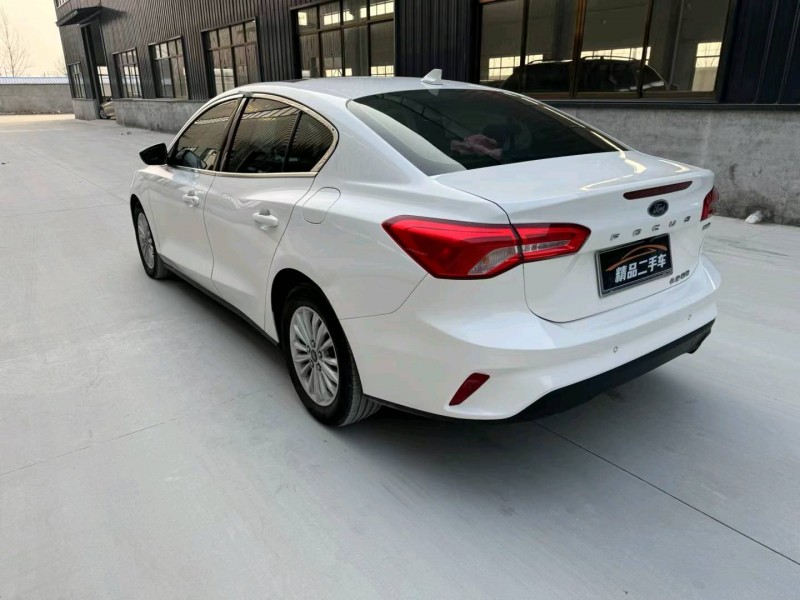 徐州19年福特福克斯5