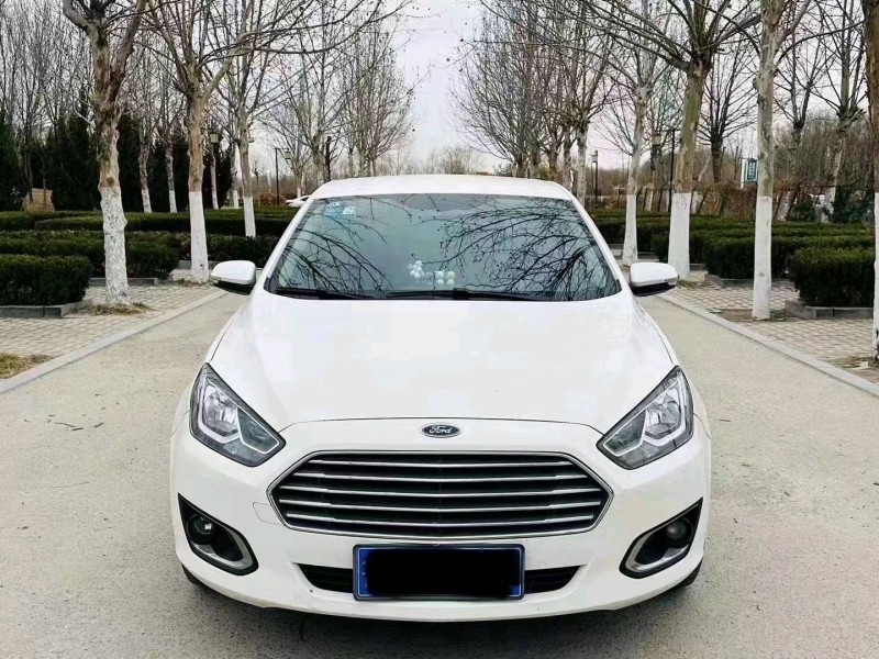 聊城18年福特福克斯1