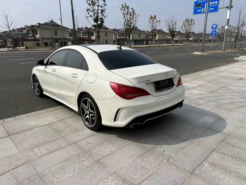 苏州16年奔驰CLA7