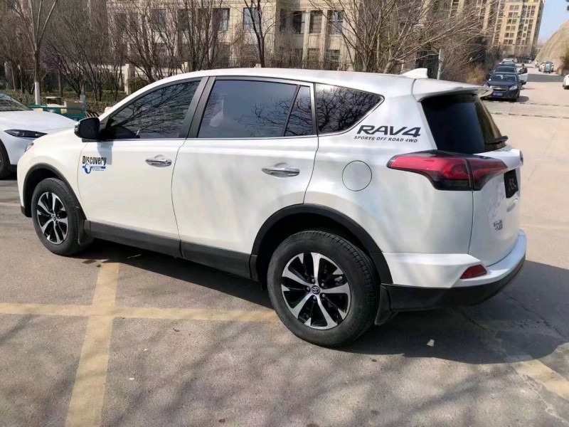 枣庄18年丰田RAV4荣放7