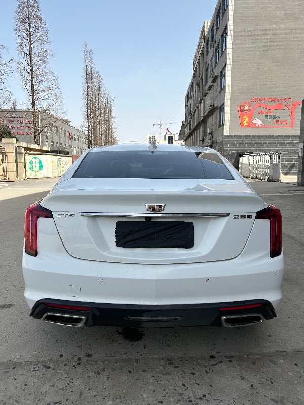 襄陽22年凱迪拉克CT58