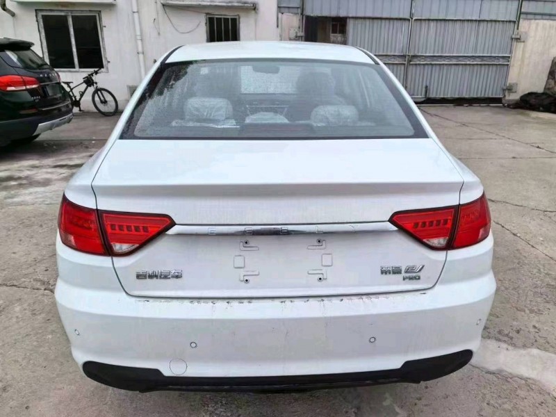 宜昌24年吉利帝豪EV6