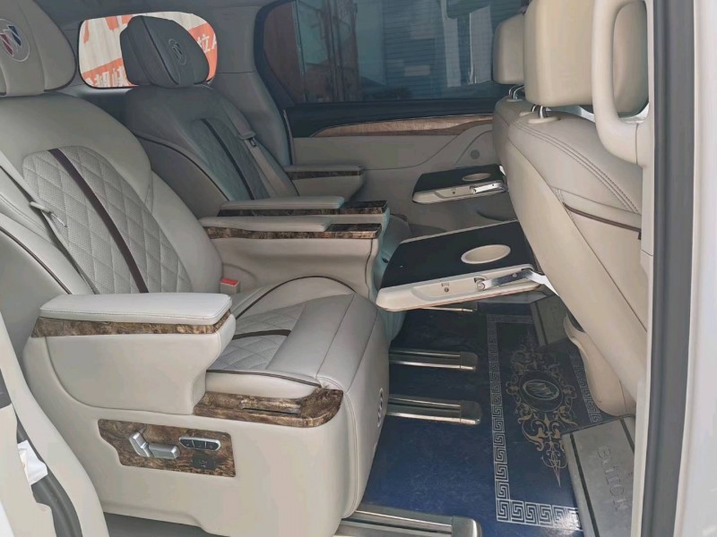 东营19年别克GL85