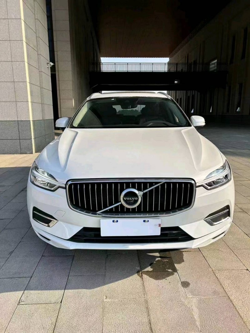 重庆20年沃尔沃XC601