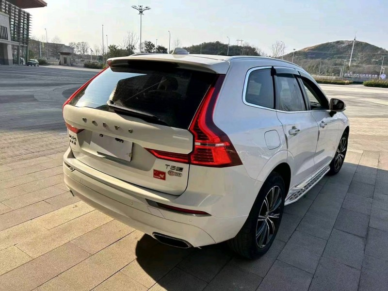 重庆20年沃尔沃XC606