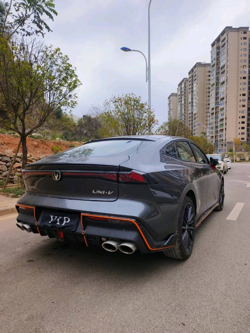 黔西南23年長安汽車UNI-V4