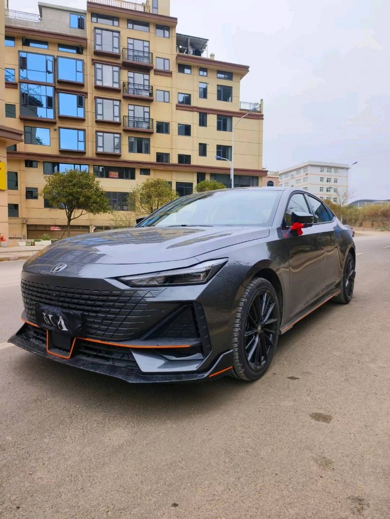 黔西南23年長安汽車UNI-V5