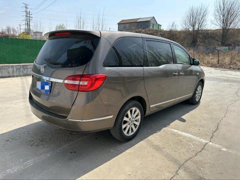 徐州18年别克GL84