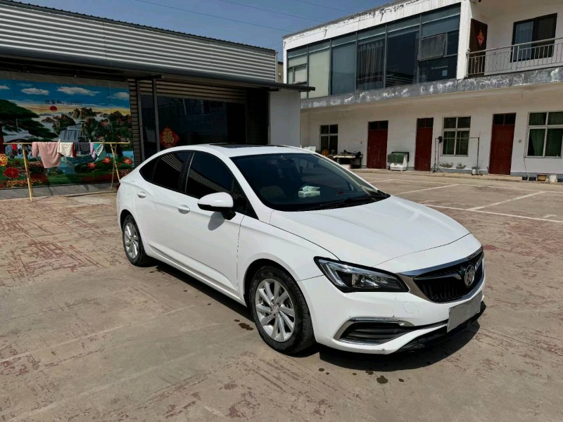 徐州18年别克威朗3