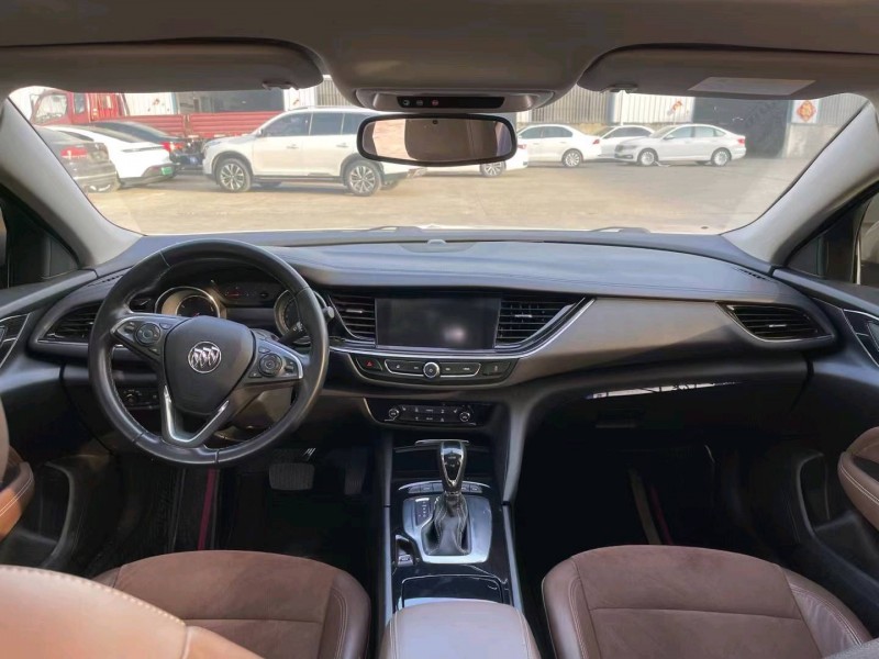 徐州19年别克君威5