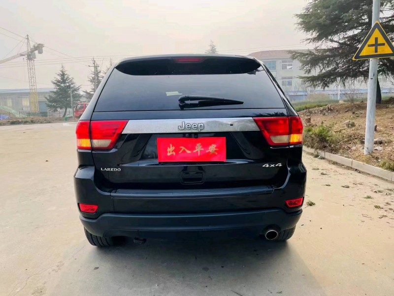 枣庄12年Jeep大切诺基5