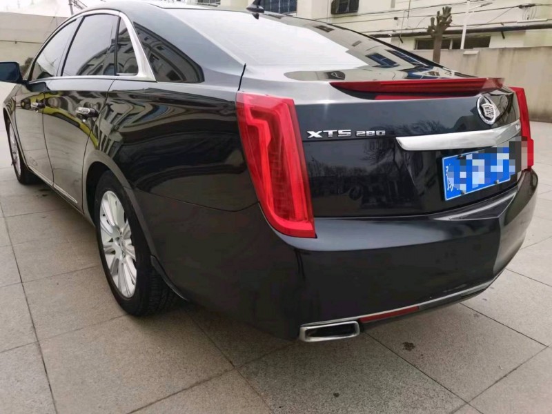 保定15年凯迪拉克XTS4