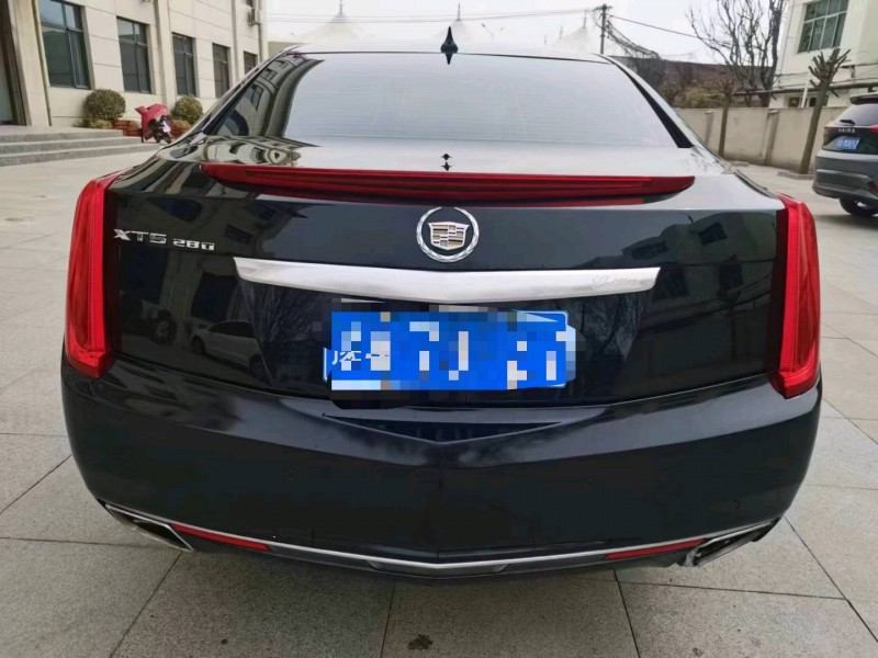 保定15年凯迪拉克XTS8