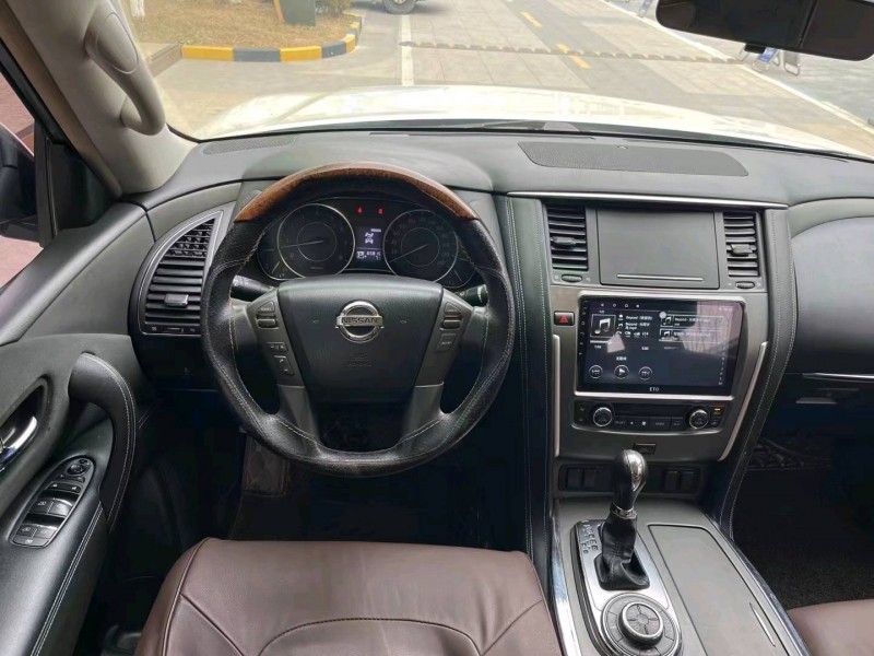 宜昌18年日产途乐6