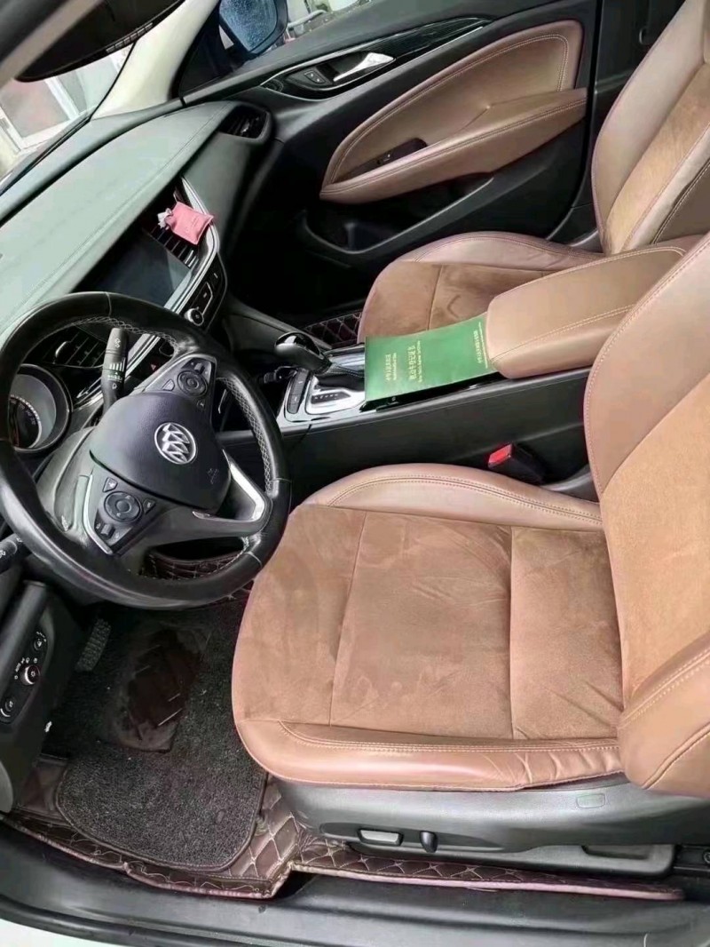 徐州19年别克君威6