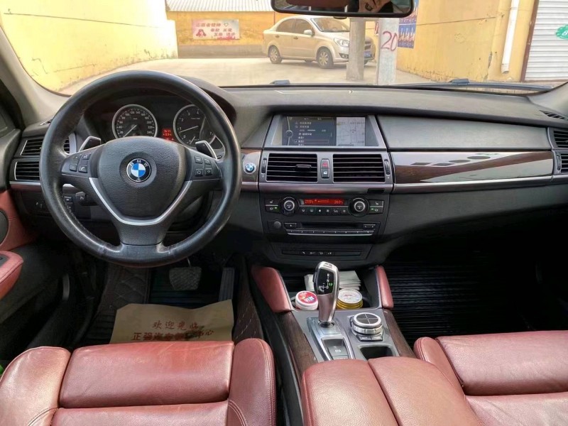 东营12年宝马X68