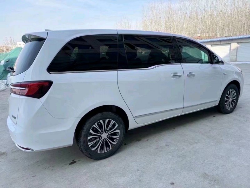 枣庄21年别克GL86