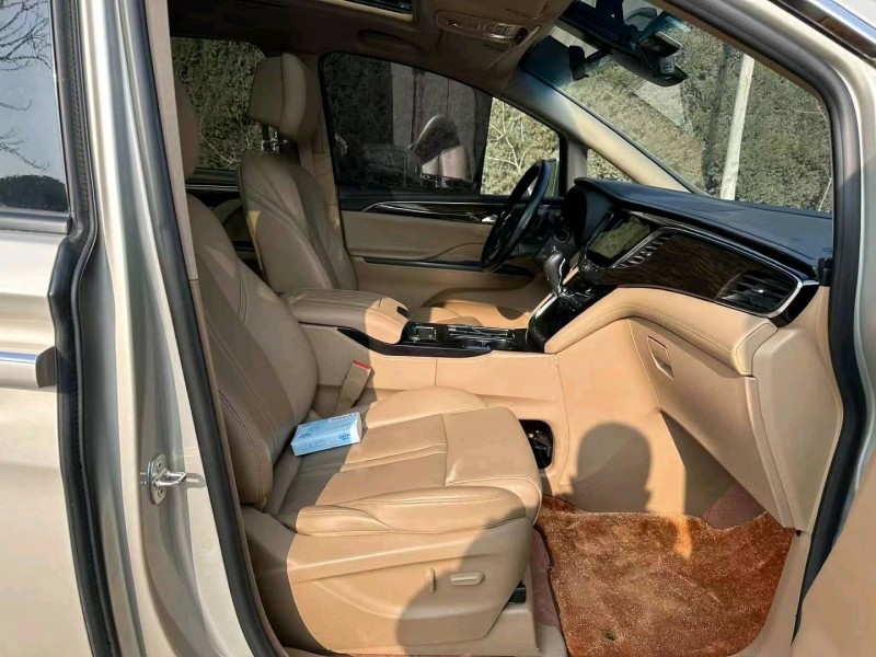 枣庄18年别克GL86