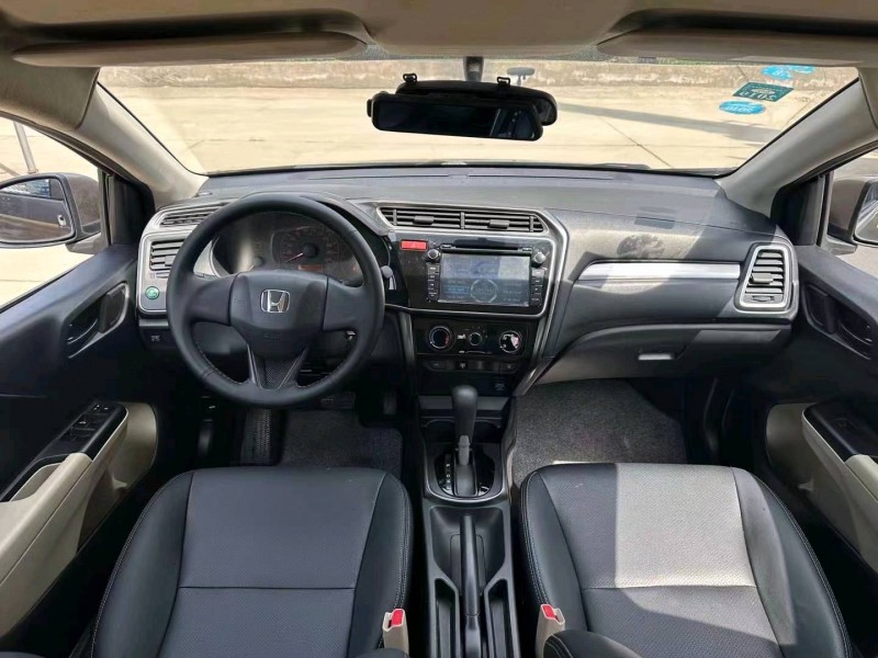 珠海17年本田哥瑞5