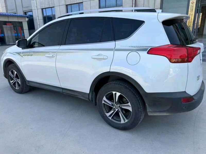 淄博16年丰田RAV4荣放8