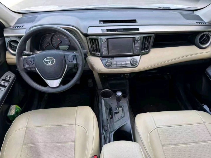 淄博16年丰田RAV4荣放9